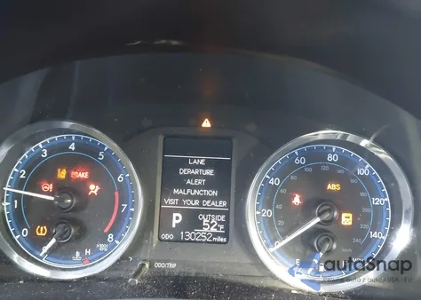 2018 Toyota Corolla Le z USA, uszkodzony, nr VIN 5YFBURHE5JP856113